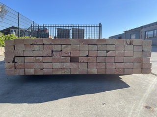 Ca. 96x Douglas Regels Geschaafd, 45x70mm, lengte 300cm